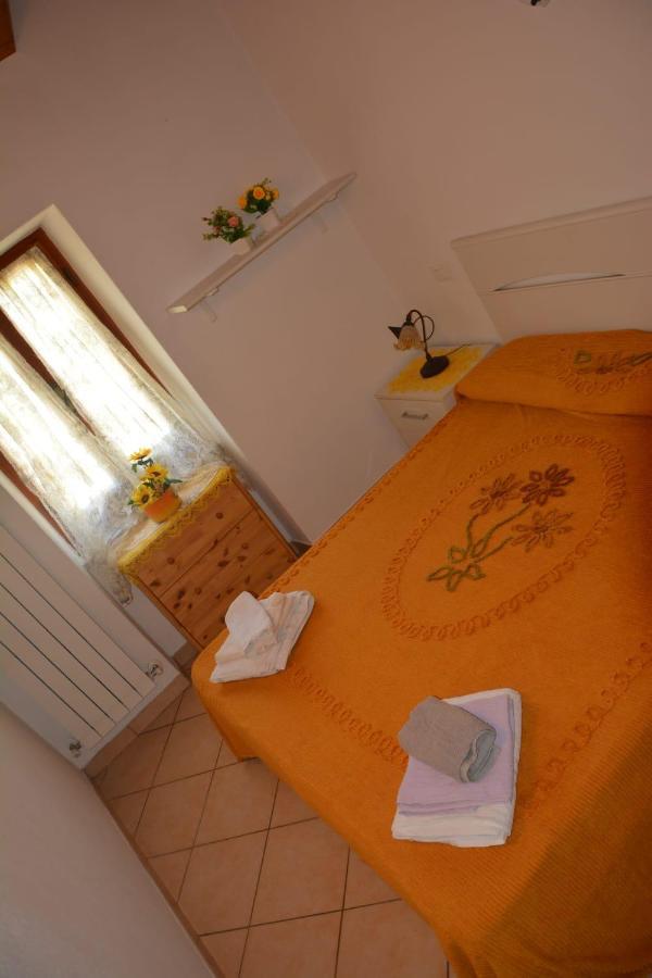 Agriturismo Ghirlanda Norma Rita Карродано-Инферьоре Экстерьер фото