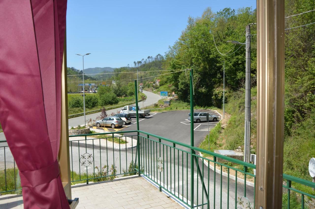 Agriturismo Ghirlanda Norma Rita Карродано-Инферьоре Экстерьер фото